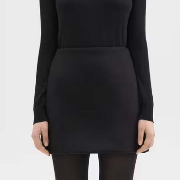 NEW Theory  High-Waist Mini Skirt in Double-Face Wool-Cashmere Black - Picture 3 of 16